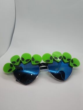 GASOLINE GLAMOUR FORBIDDEN MARTIAN LOVE HAZE SUNGLASSES👽🛸🚀